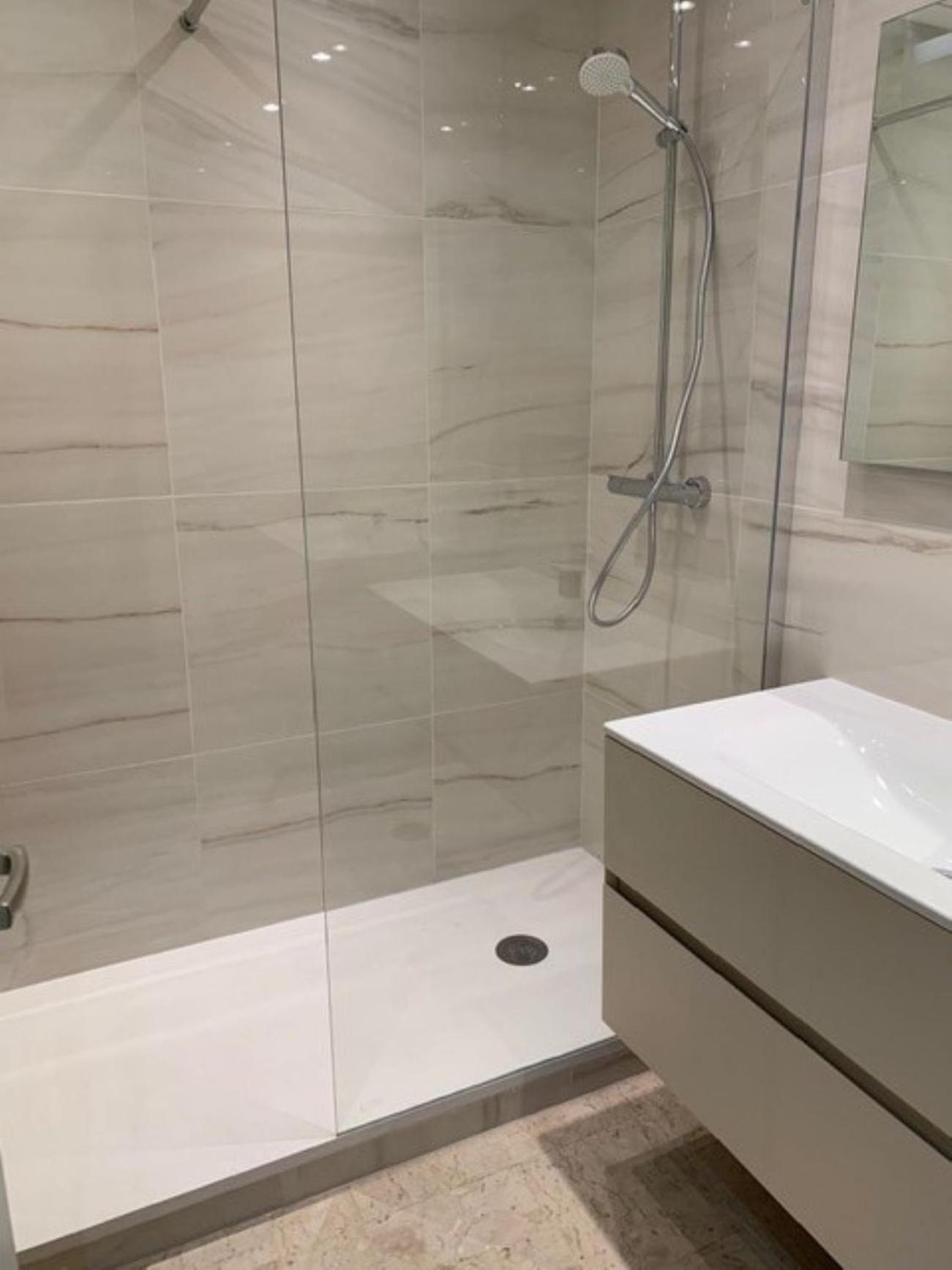 Gray D'albion Rou503 Apartment *